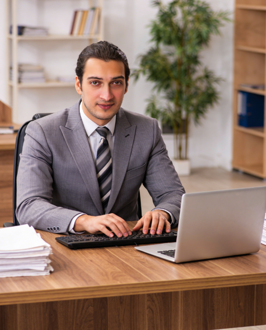 HelloGPT下载真实用户反馈——那些被AI改变的跨境运营日常